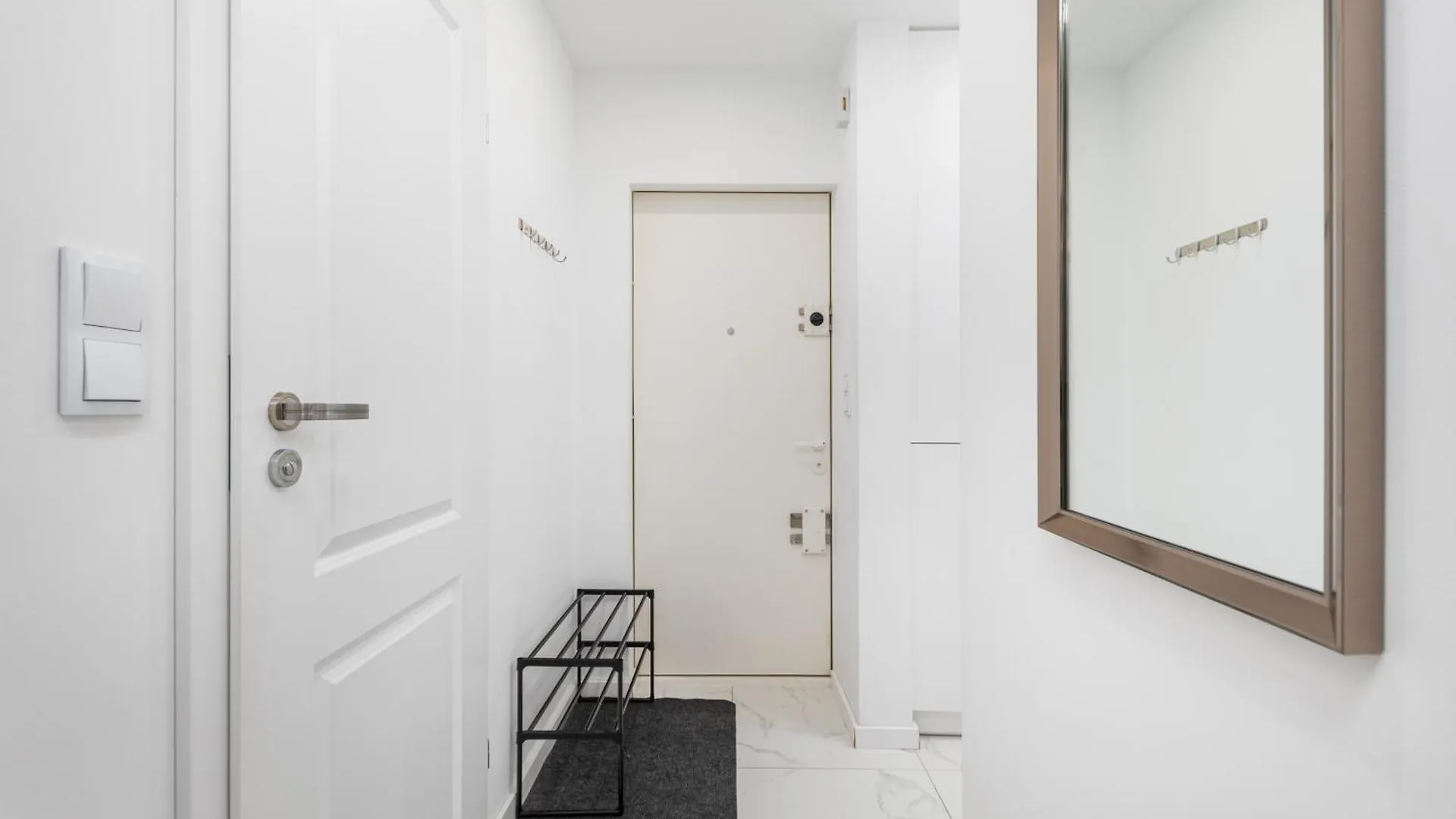 Jana Pawla II 20 A By Homeprime Warsaw Apartment